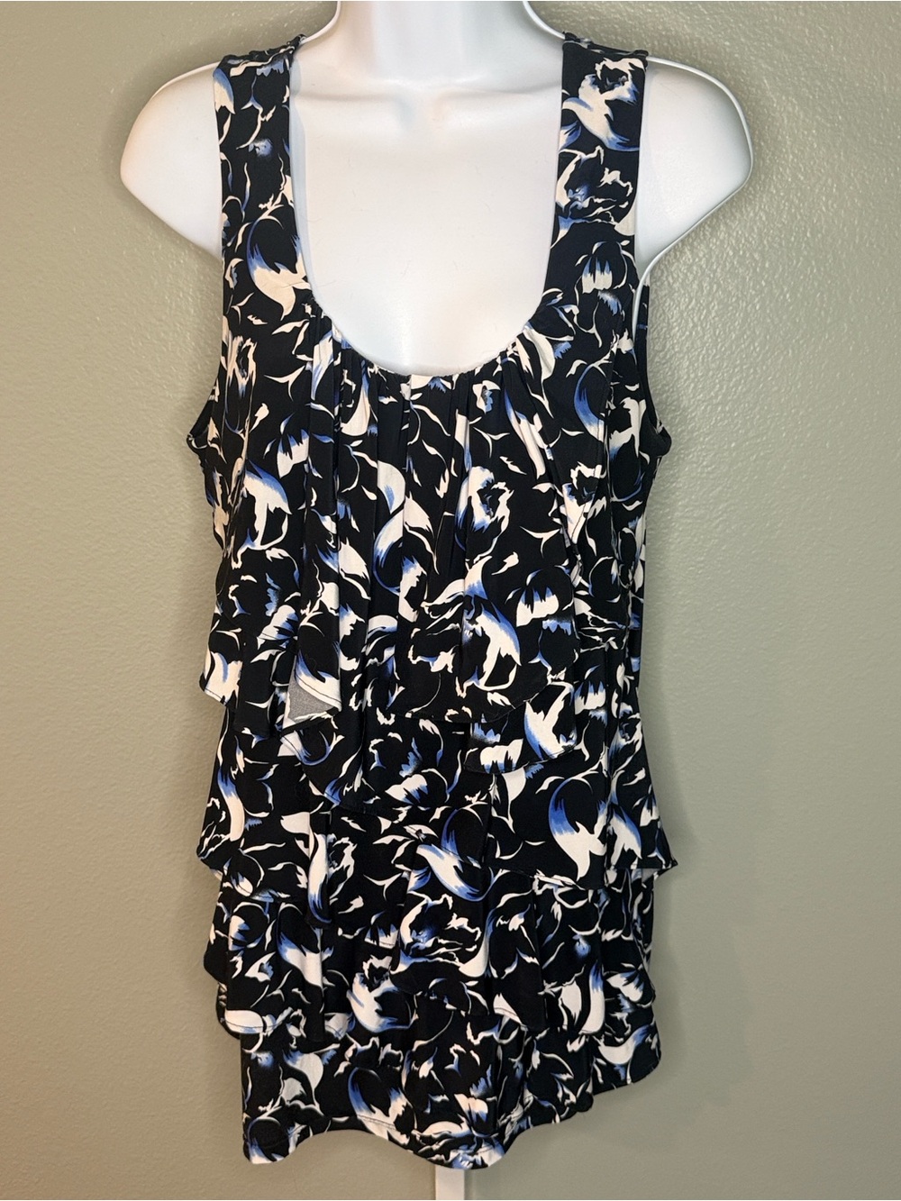White House Black Market Black, White & Blue Ruffle Scoop soft stretchy blouse